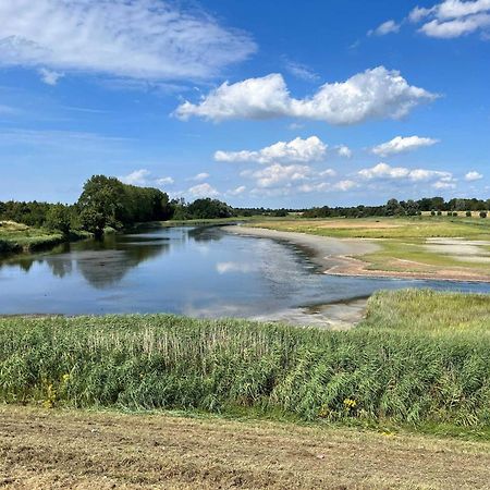 Oosterschelde Lodge Met Veel Privacy En Dicht Bij Het Water Scherpenisse Kültér fotó